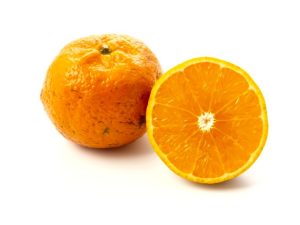 ジュワッと溢れる果汁の多さに驚く人も多い柑橘「たんかん」